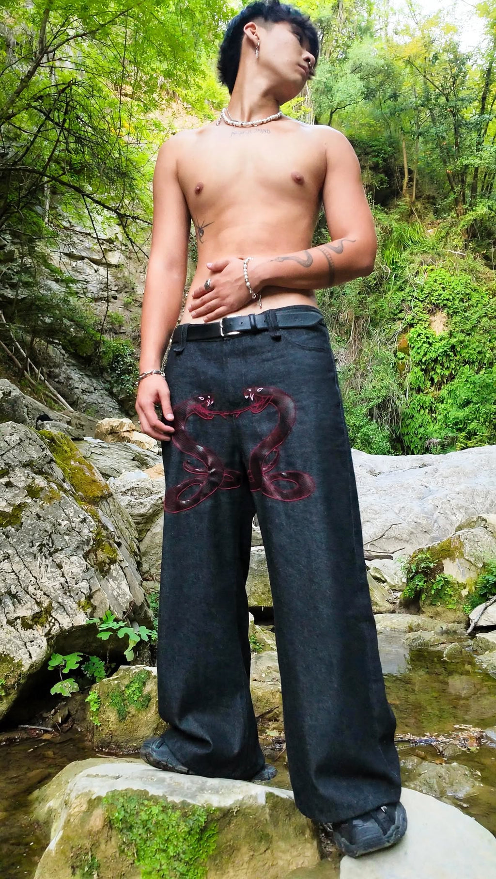JEANS ANANTA RUBINO * BLACK WITH IMPERIAL PORPORA EMBROIDERY [lime edition]