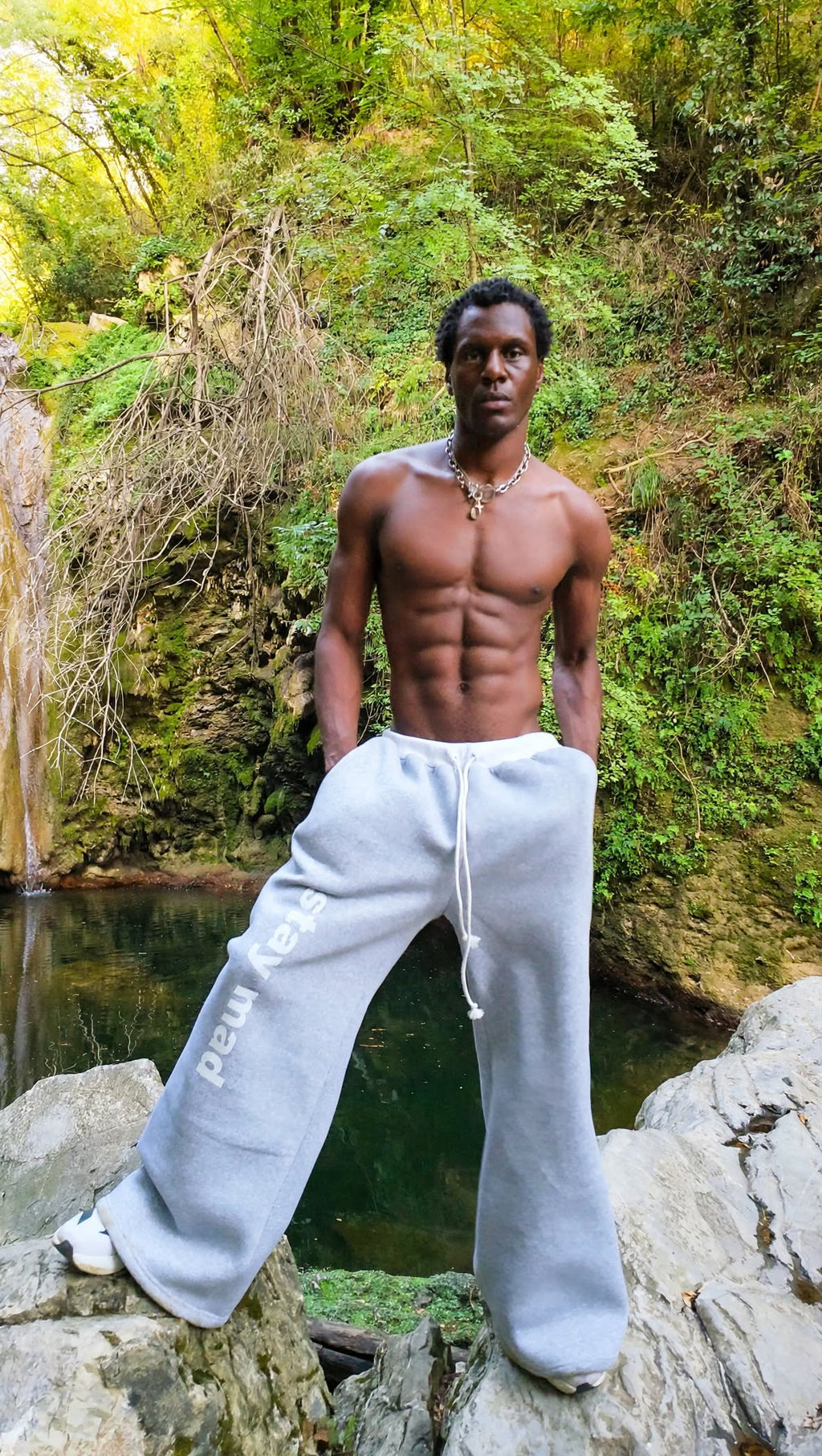 UNMATTA SWEATPANT * GREY WITH WHITE PRINT