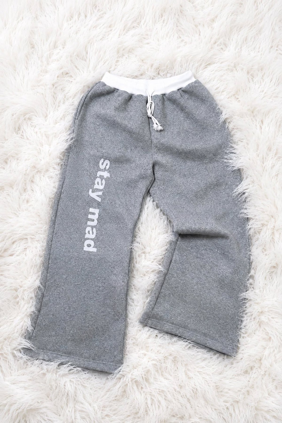 UNMATTA SWEATPANT * GREY WITH WHITE PRINT