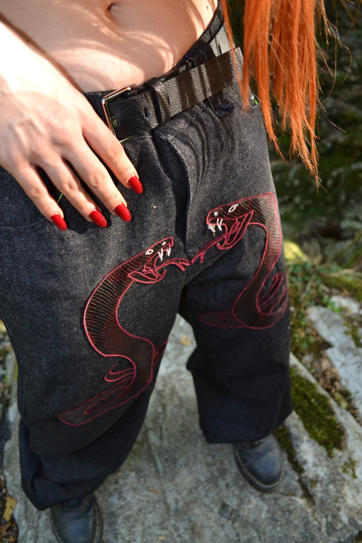 JEANS ANANTA RUBINO * BLACK WITH IMPERIAL PORPORA EMBROIDERY [red edition]